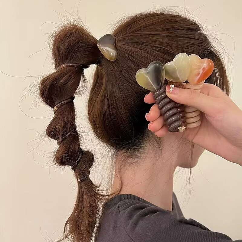 Hair Care China - Minimalistyczna opaska z warkoczem w kształcie